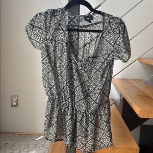 Black and white pattern Blouse